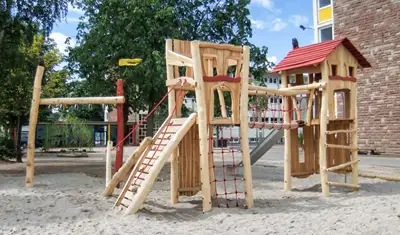 SPIELART : STRUCTURE DE JEUX CHÂTEAU DILLINGEN, ref T36